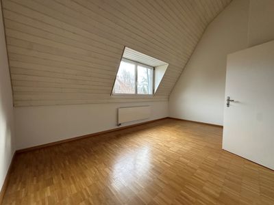 Charmante 2.5-Zimmer-Dachgeschosswohnung mit Galerie