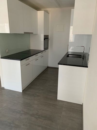 modern und grosszügig an ruhiger Lage