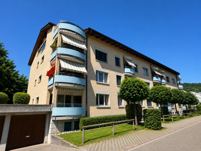 Grosszügige Familienwohnung mit Gartensitzplatz