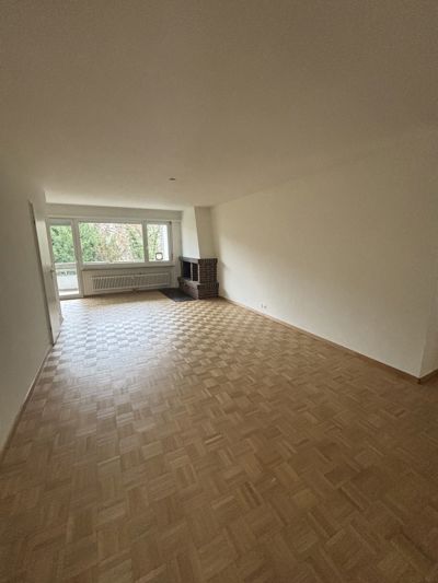 Grosszügige 4.5-Zimmerwohnung an ruhiger Lage