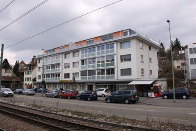 Kiosk - Nähe Tramhaltstelle Binningen Oberdorf